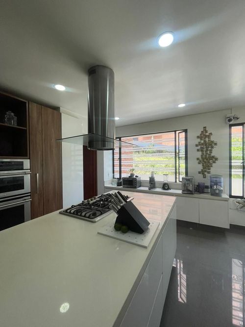 Apartamento de 5 alcobas en venta en Bosque De Pinos, Bogotá, 400 m² · foto 10 de 20