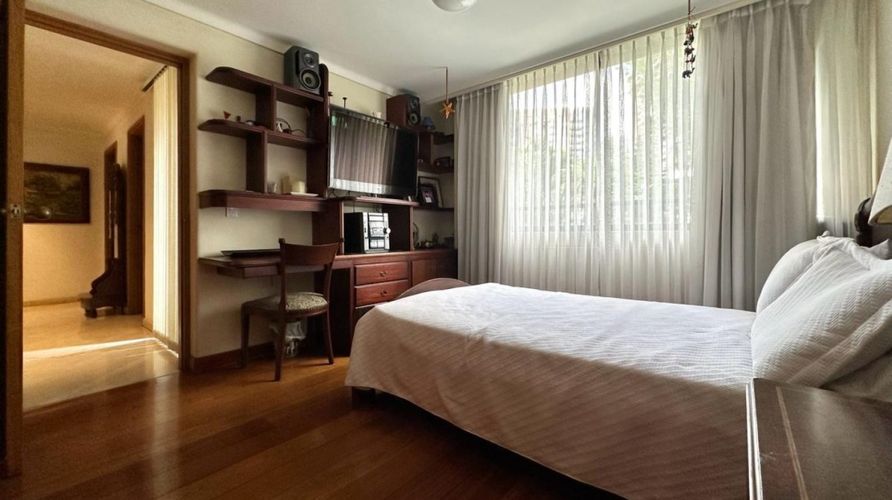 Apartamento de 3 alcobas en venta en Los Balsos, Medellín, 250 m² · foto 15 de 22