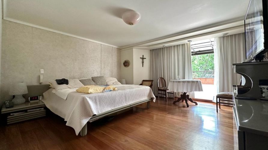 Apartamento de 3 alcobas en venta en Los Balsos, Medellín, 250 m² · foto 17 de 22