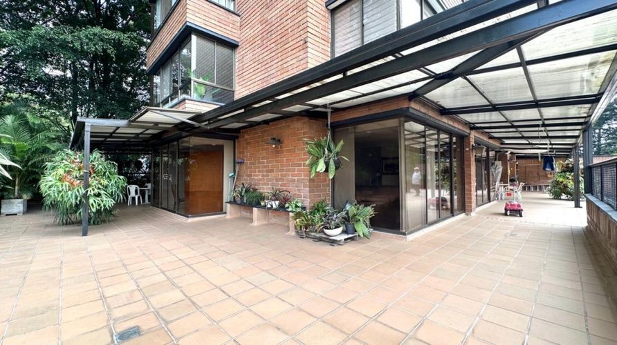Apartamento de 3 alcobas en venta en Los Balsos, Medellín, 250 m² · foto 22 de 22