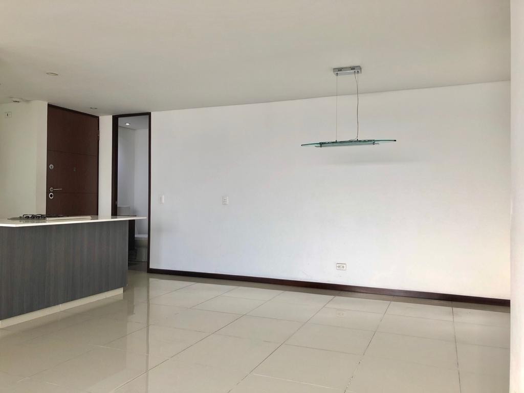 Apartamento en venta en Loma Del Esmeraldal, Envigado · foto 4 de 23