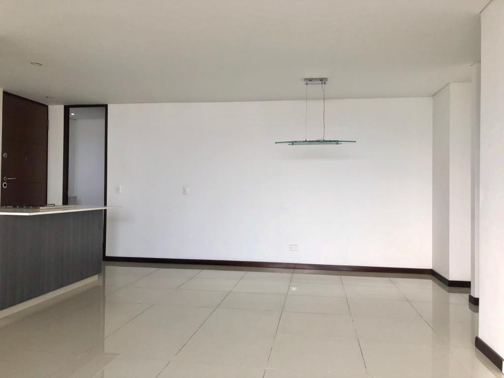 Apartamento en venta en Loma Del Esmeraldal, Envigado · foto 5 de 23