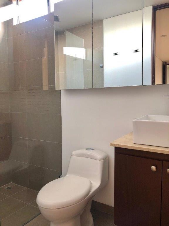 Apartamento en venta en Loma Del Esmeraldal, Envigado · foto 14 de 23