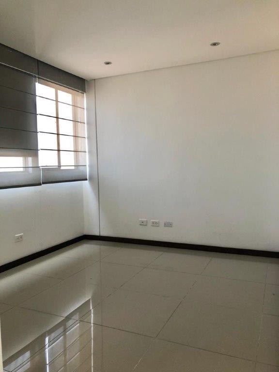 Apartamento en venta en Loma Del Esmeraldal, Envigado · foto 17 de 23