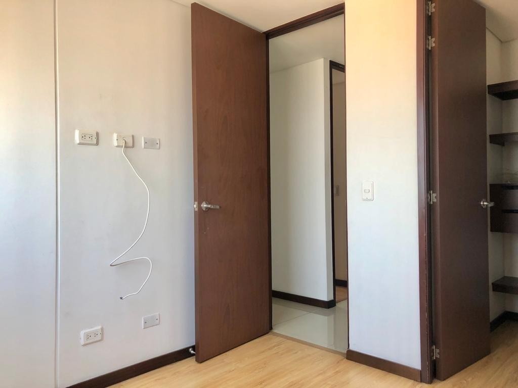 Apartamento en venta en Loma Del Esmeraldal, Envigado · foto 20 de 23