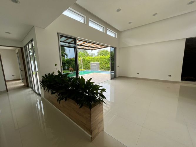 Casa de 3 alcobas en venta en Ruitoque, Piedecuesta, 290 m² · foto 2 de 17
