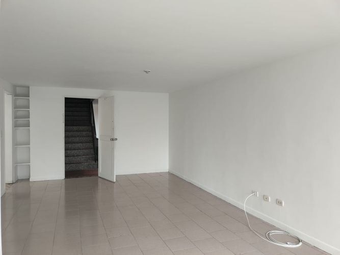 Apartamento de 3 alcobas en arriendo en Villa Santa Teresa, Envigado, 120 m² · foto 7 de 15