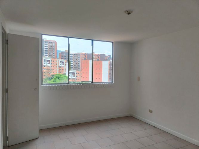 Apartamento de 3 alcobas en arriendo en Villa Santa Teresa, Envigado, 120 m² · foto 8 de 15