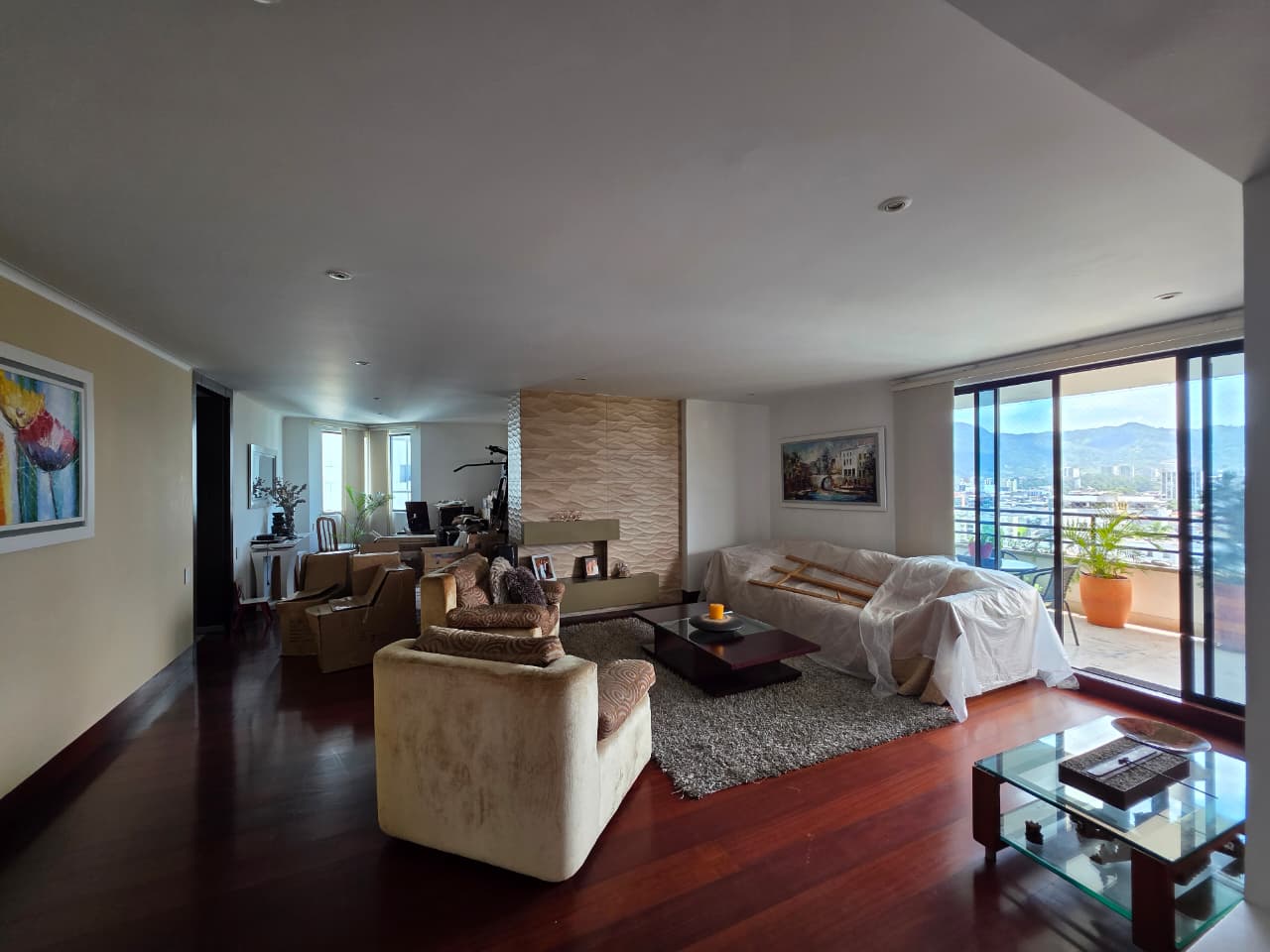 Apartamento en venta en Pinares, Pereira · foto 2 de 24