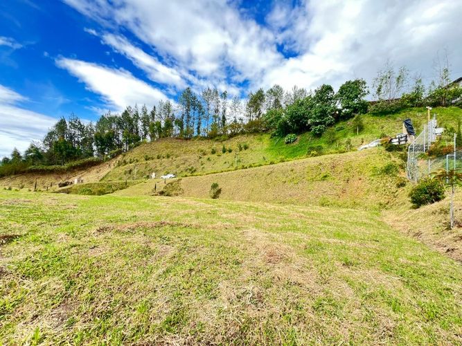 Lote en venta en Lejos Del Nido, El Retiro, 1841 m² · foto 11 de 18