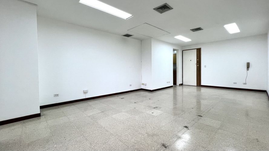 Oficina en venta en Milla De Oro, Medellín, 31 m² · foto 3 de 6