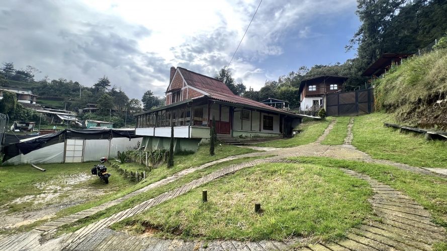 Casa de 3 alcobas en venta en San Ignacio, Guarne, 120 m² · foto 2 de 12