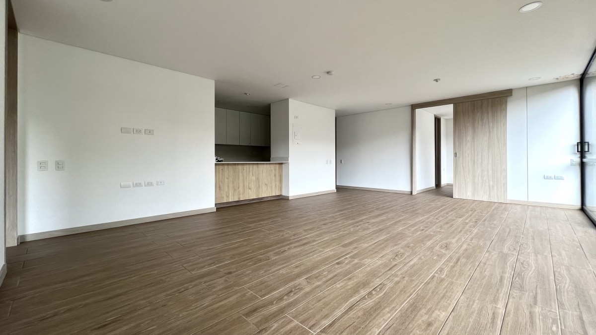 Apartamento en venta en Loma Del Escobero, Envigado · foto 2 de 20