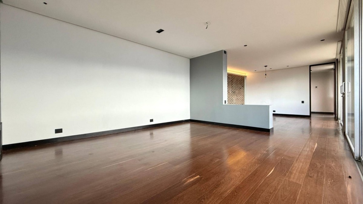 Apartamento en venta en El Poblado, Medellín · foto 9 de 24