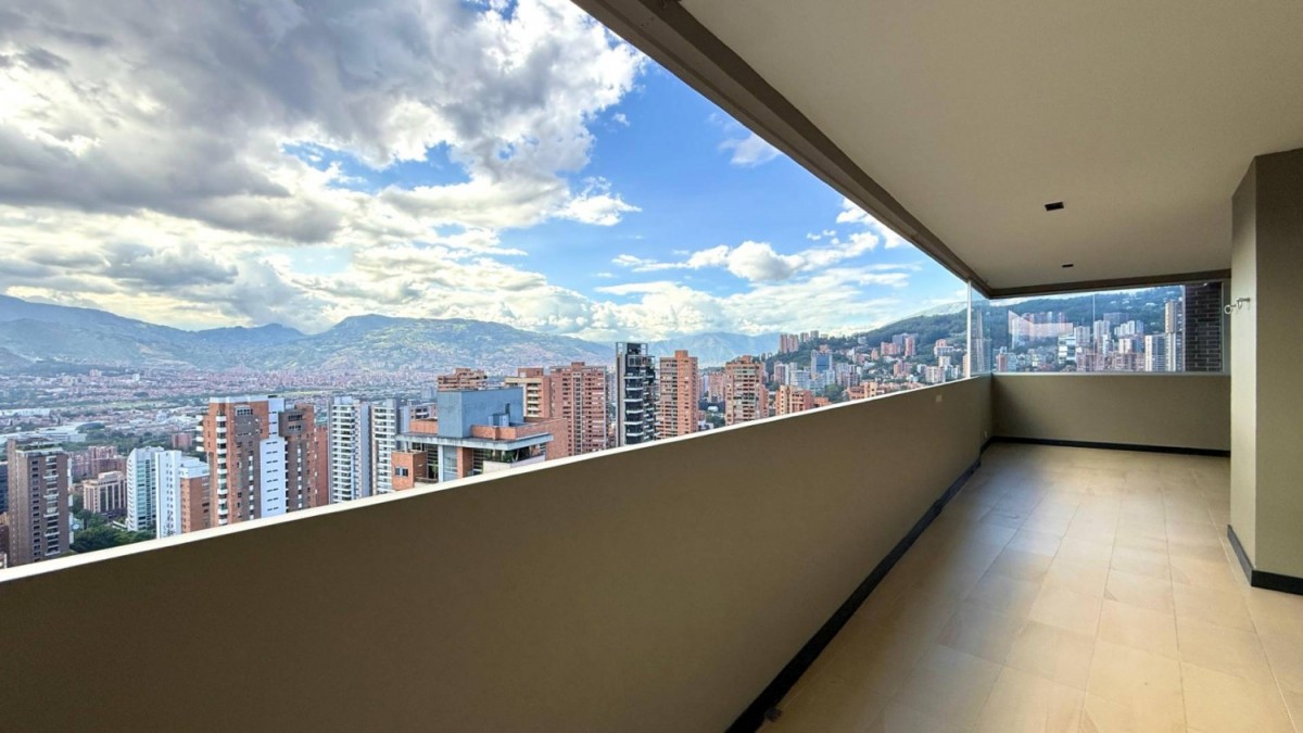 Apartamento en venta en El Poblado, Medellín · foto 10 de 24