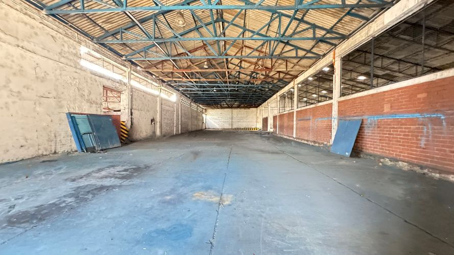 Bodega en arriendo en Troncal, Cali, 3500 m² · foto 7 de 11
