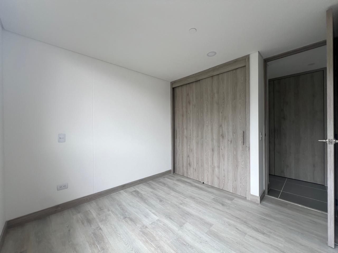 Apartamento en venta en Loma Benedictinos, Envigado · foto 8 de 18