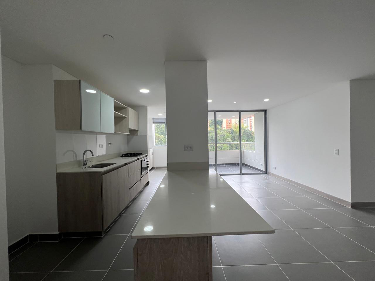 Apartamento en venta en Loma Benedictinos, Envigado · foto 4 de 18