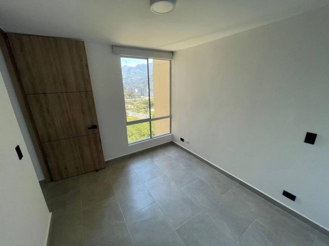 Apartamento de 2 alcobas en venta en Niquia, Bello, 57 m² · foto 5 de 16