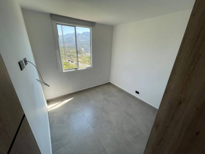 Apartamento de 2 alcobas en venta en Niquia, Bello, 57 m² · foto 8 de 16