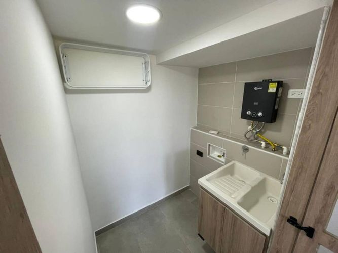 Apartamento de 2 alcobas en venta en Niquia, Bello, 57 m² · foto 15 de 16