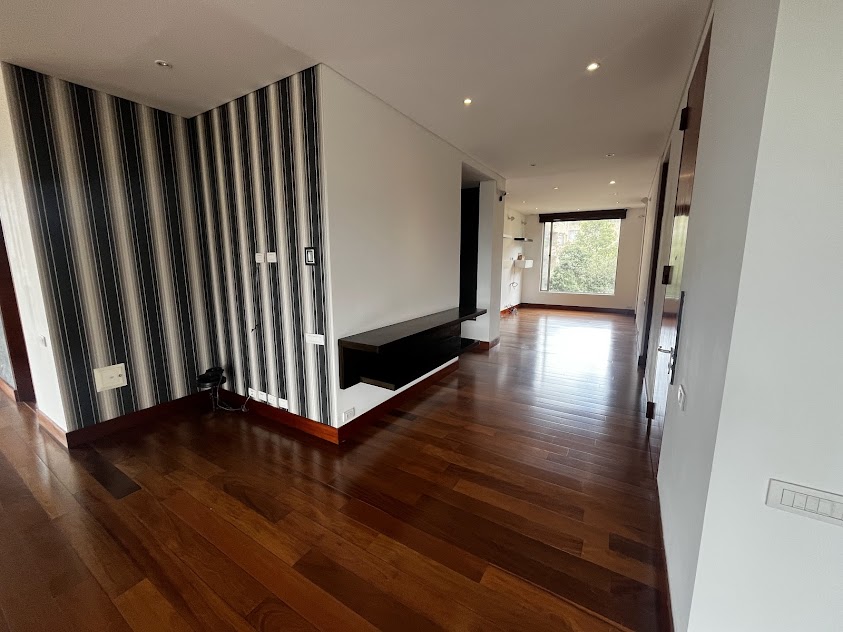 Apartamento en venta en Cerros De Suba, Bogotá · foto 3 de 24