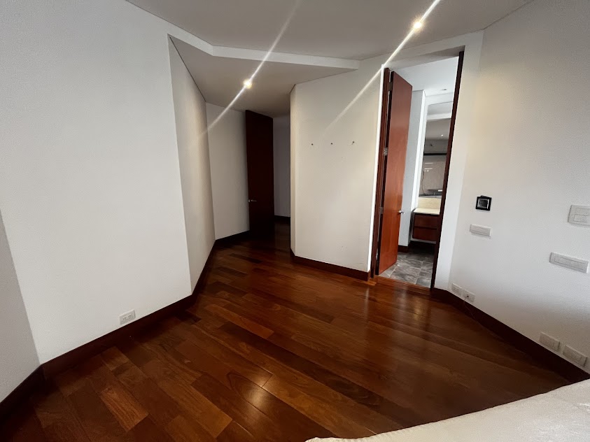 Apartamento en venta en Cerros De Suba, Bogotá · foto 10 de 24