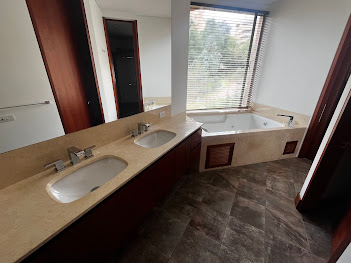 Apartamento en venta en Cerros De Suba, Bogotá · foto 11 de 24