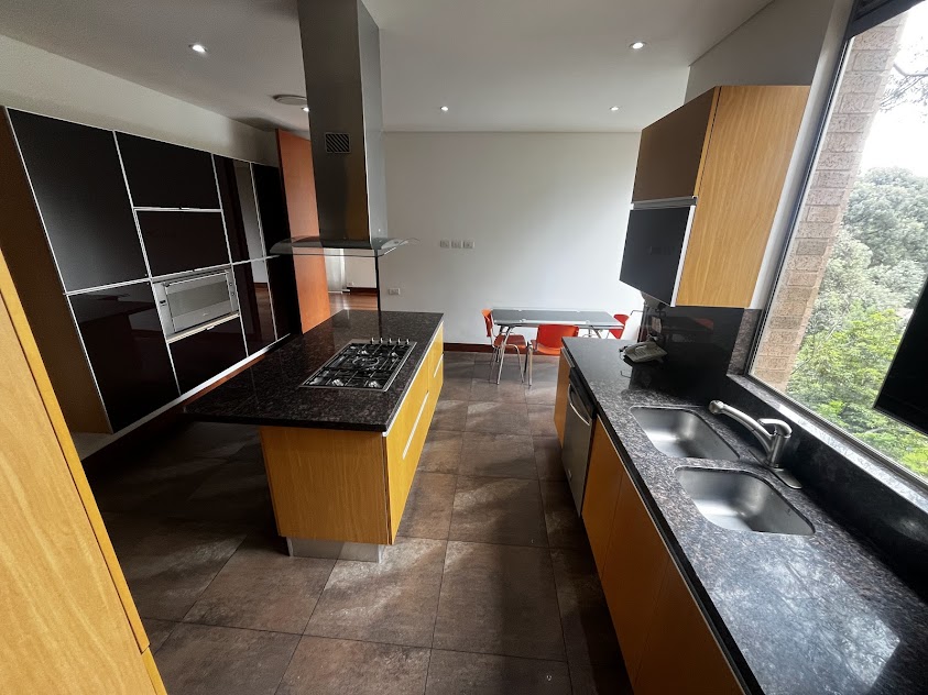 Apartamento en venta en Cerros De Suba, Bogotá · foto 14 de 24