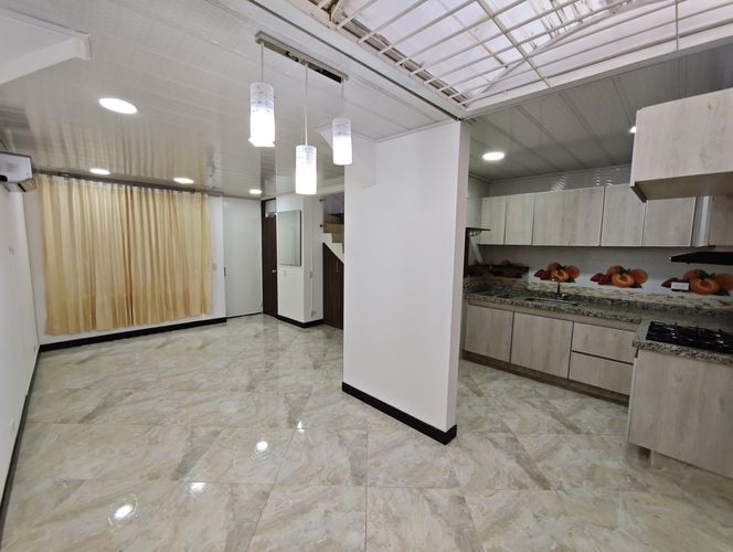 Casa de 3 alcobas en venta en Ricaurte, 58 m² · foto 9 de 24