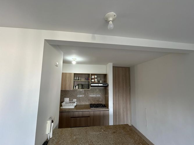 Apartamento de 3 alcobas en venta en Ricaurte, 76 m² · foto 6 de 24