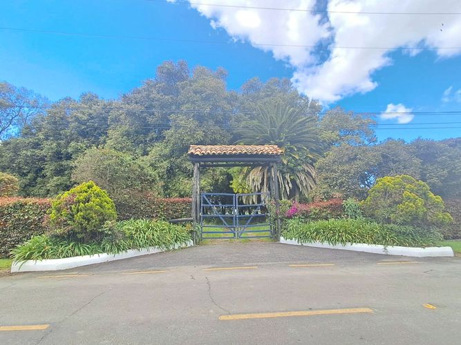 Casa de 12 alcobas en venta en Cota, 586 m² · foto 12 de 20