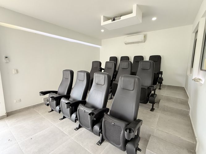 Casa de 5 alcobas en venta en Girardot, Girardot, 700 m² · foto 7 de 24