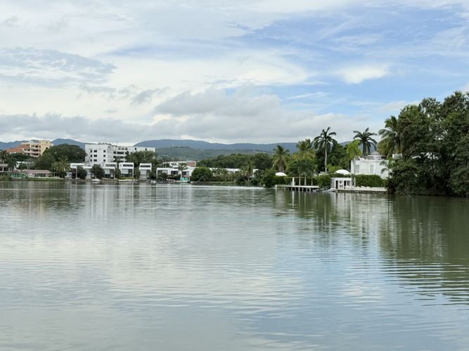 Casa de 5 alcobas en venta en Girardot, Girardot, 700 m² · foto 9 de 24