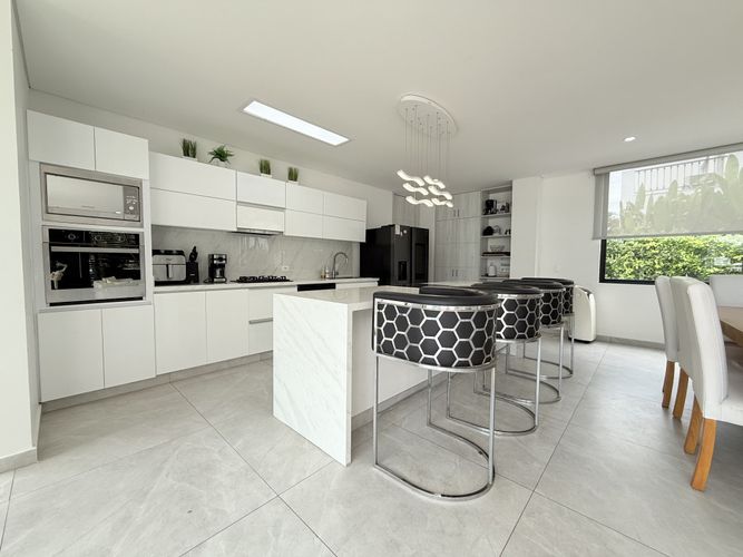 Casa de 5 alcobas en venta en Girardot, Girardot, 700 m² · foto 14 de 24