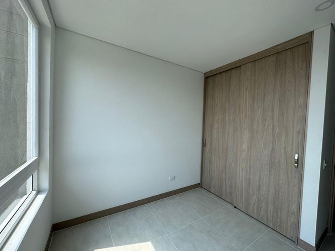 Apartamento de 2 alcobas en venta en La Flora, Cali, 97 m² · foto 8 de 13