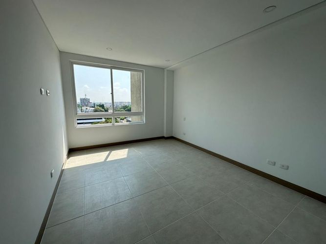 Apartamento de 2 alcobas en venta en La Flora, Cali, 97 m² · foto 11 de 13