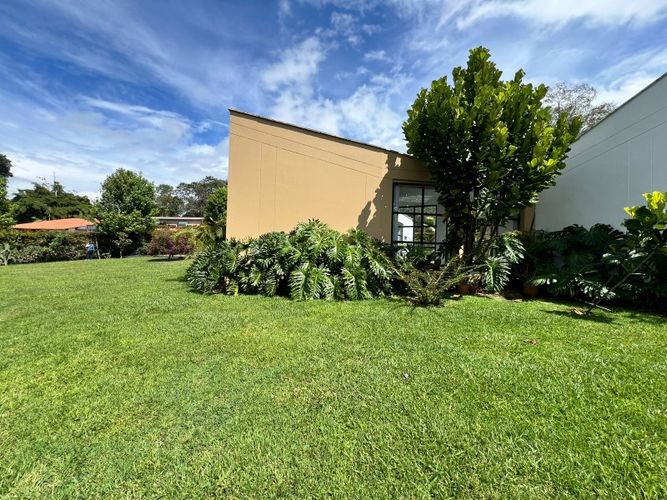 Casa de 4 alcobas en venta en La Ceja, 220 m² · foto 4 de 24