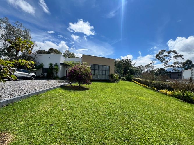 Casa de 4 alcobas en venta en La Ceja, 220 m² · foto 5 de 24