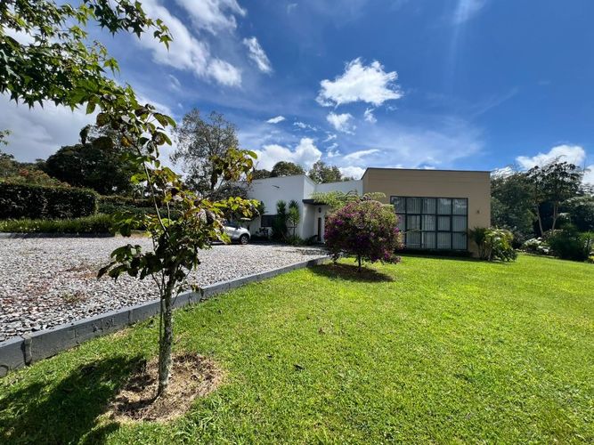 Casa de 4 alcobas en venta en La Ceja, 220 m² · foto 6 de 24