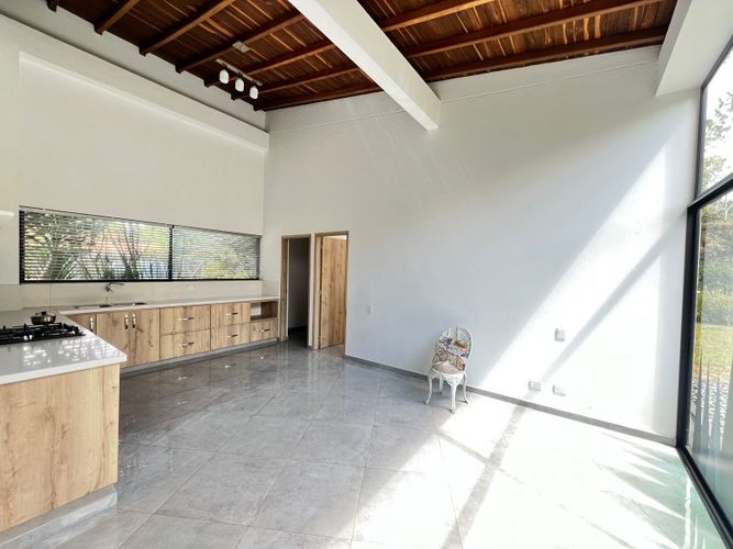Casa de 4 alcobas en venta en La Ceja, 220 m² · foto 10 de 24