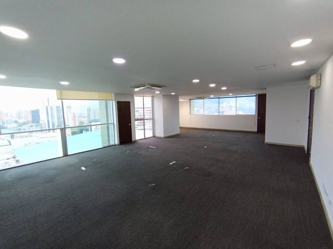 Oficina en arriendo en Milla De Oro, Medellín, 82 m² · foto 2 de 7