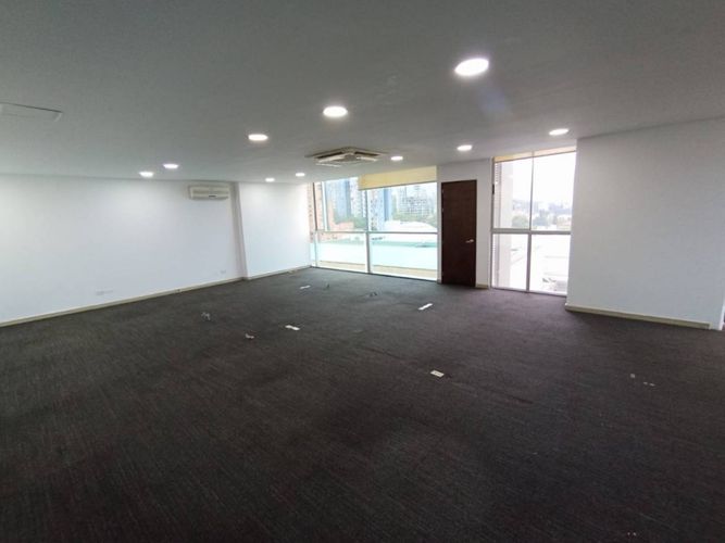 Oficina en arriendo en Milla De Oro, Medellín, 82 m² · foto 3 de 7