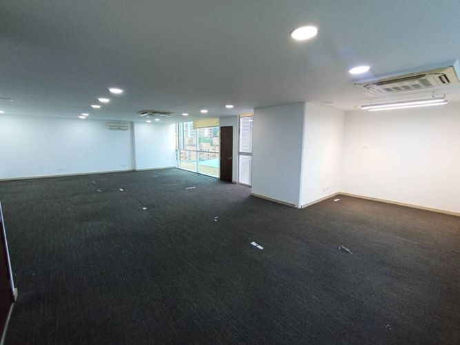 Oficina en arriendo en Milla De Oro, Medellín, 82 m² · foto 4 de 7