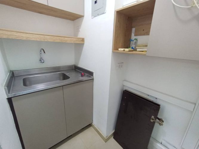 Oficina en arriendo en Milla De Oro, Medellín, 82 m² · foto 6 de 7