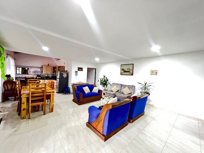 Casa de 4 alcobas en venta en San Nicolas, La Ceja, 180 m² · foto 4 de 16