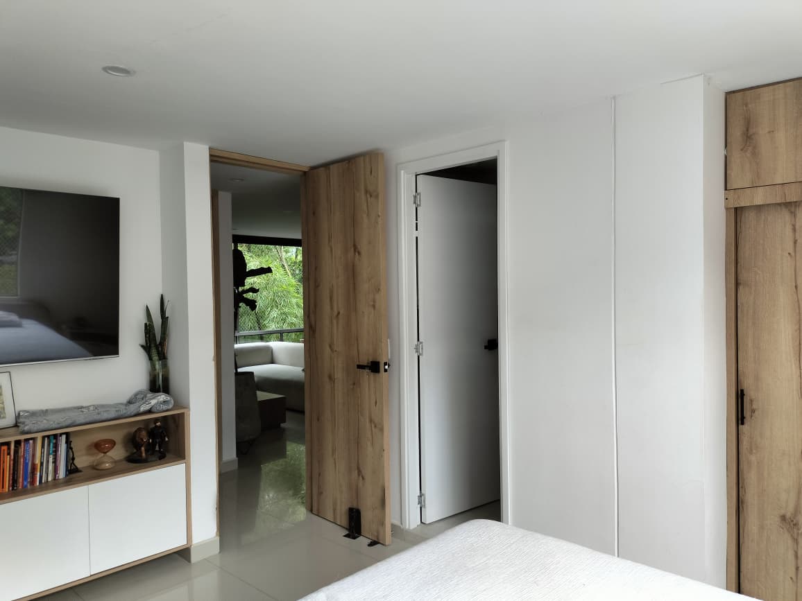 Apartamento en venta en El Poblado, Medellín · foto 8 de 18
