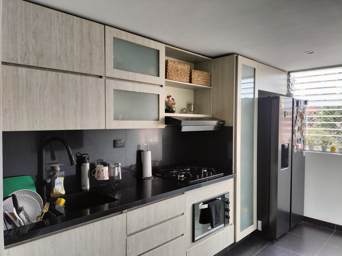 Apartamento en venta en El Poblado, Medellín · foto 5 de 18