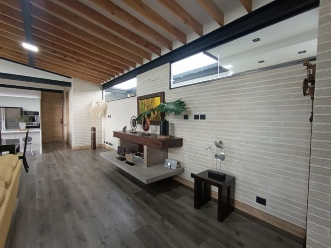 Casa de 5 alcobas en venta en El Tambo, La Ceja, 400 m² · foto 8 de 24