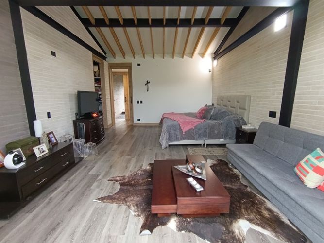 Casa de 5 alcobas en venta en El Tambo, La Ceja, 400 m² · foto 21 de 24